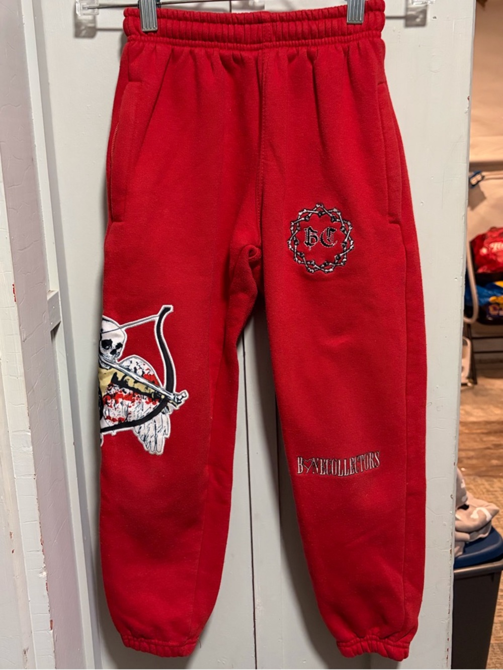 Kids bone collectors sweatpants size s